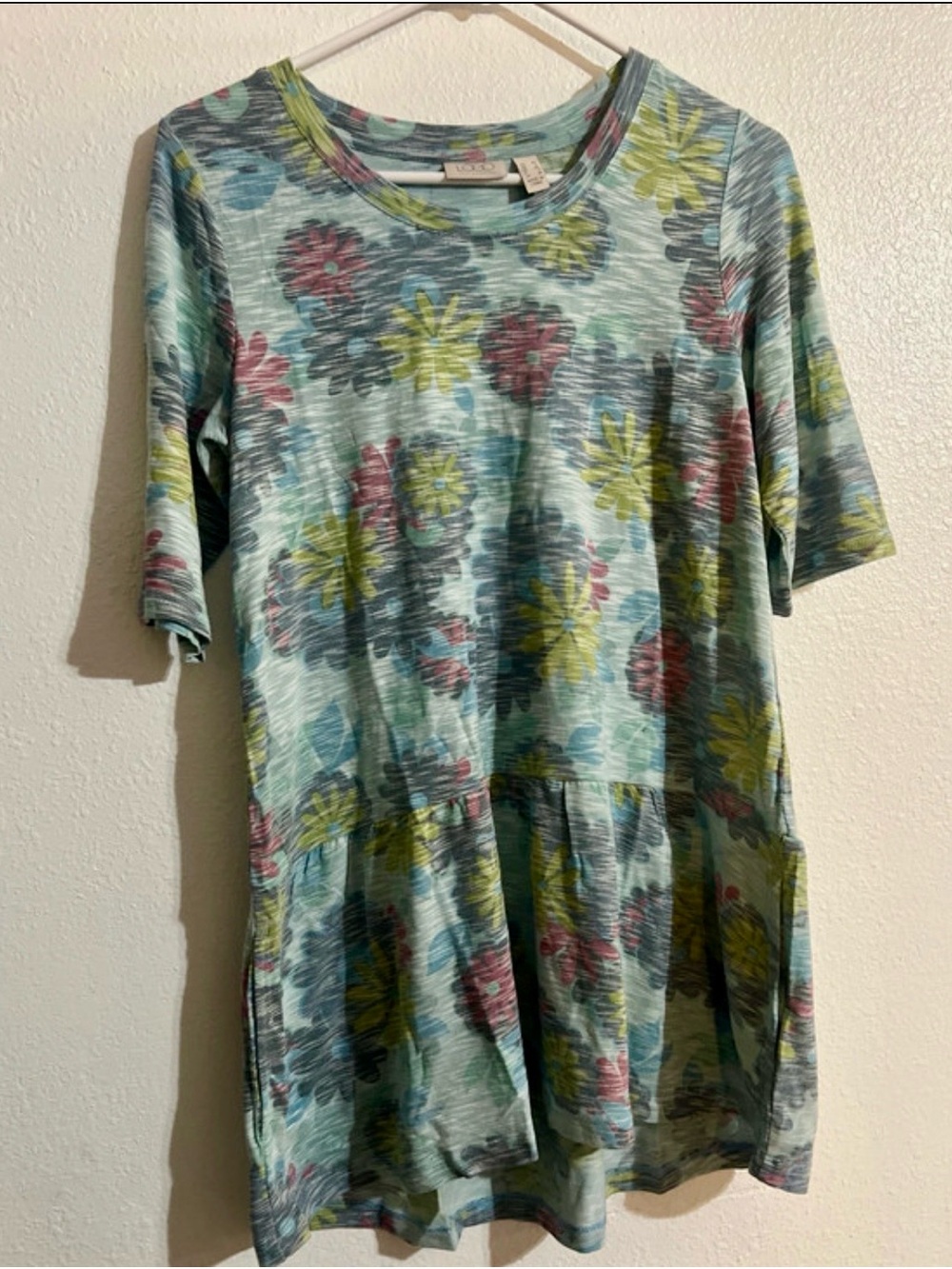 LOGO by Lori Goldstein Aqua Floral Peplum Top